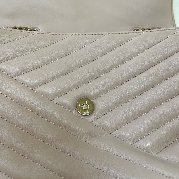 LIKE NEW Tory Burch kira chevron shoulder bag - Picture 6 of 9